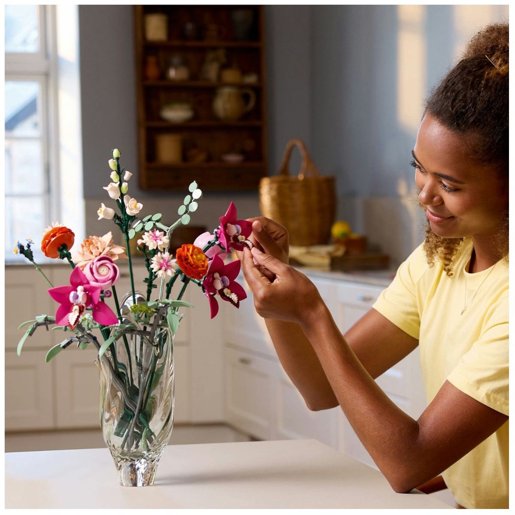 S3 LEGO 10342 Botanicals Pretty Pink Flower Bouquet | My Toy Shop